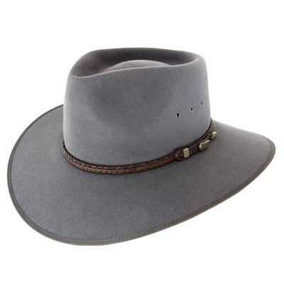 akubra cattleman bran