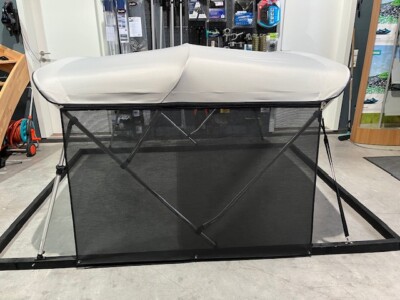 3 Stangen Bimini Top Deluxe 200-213cm Breite mit Seitenteil. Höhe 115cm