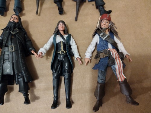 Jakks Pirates of the Caribbean On Stranger Tides 4" Figure x8 Sparrow Angelica + - Picture 5 of 7