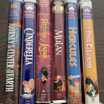 Lot of 13 Walt Disney VHS Gold and Masterpiece Collection