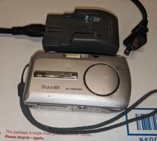 Olympus Stylus 800 8MP Digital Camera - W/Battery Charger READ