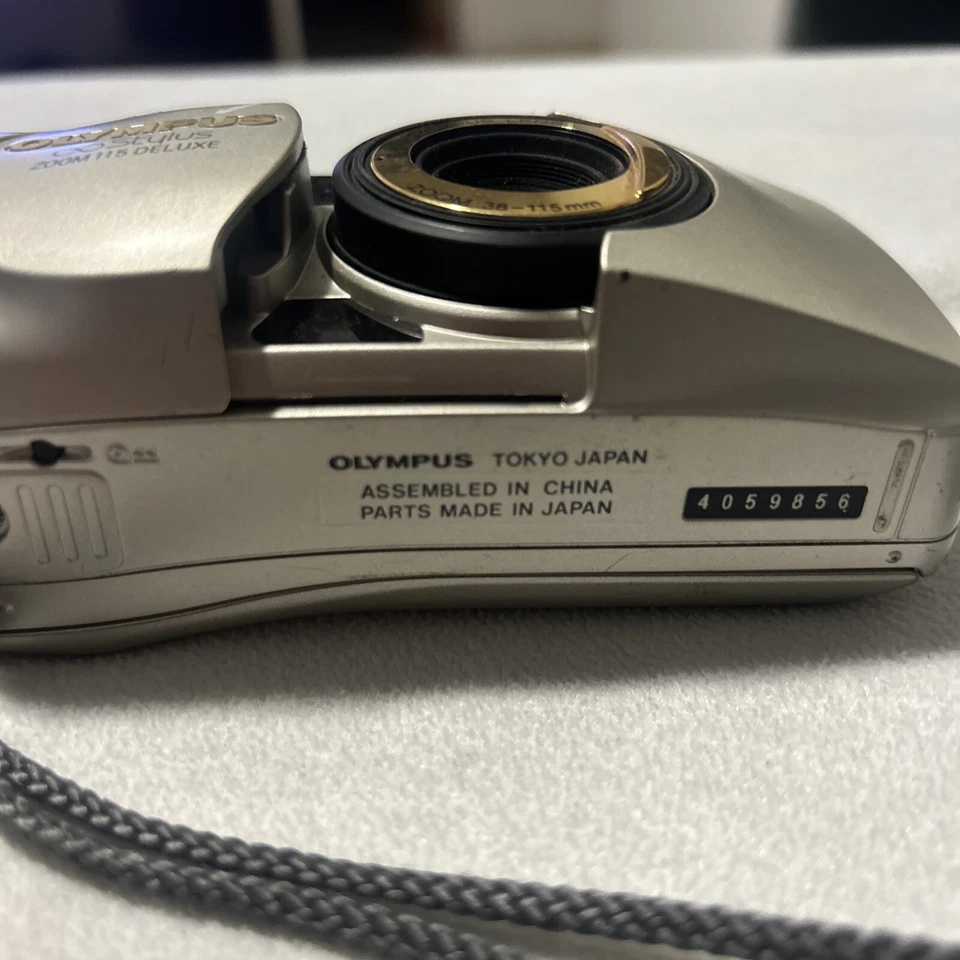 [N MINT ] Olympus u mju  Zoom 115 Deluxe 35mm Point Shoot Film Camera JAPAN #210 - Image 2 of 4