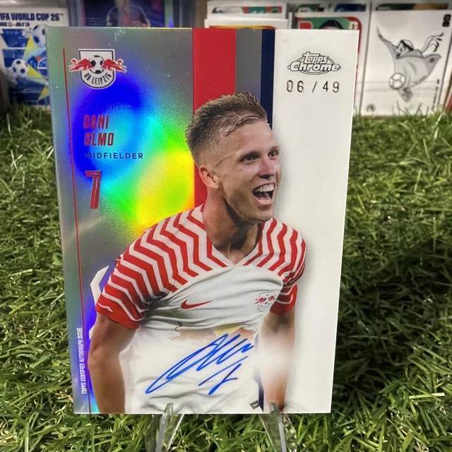 DANI OLMO /49 AUTO BLUE REFRACTOR TOPPS CHROME TEAM SET 2023-24 ON CARD LEIPZIG