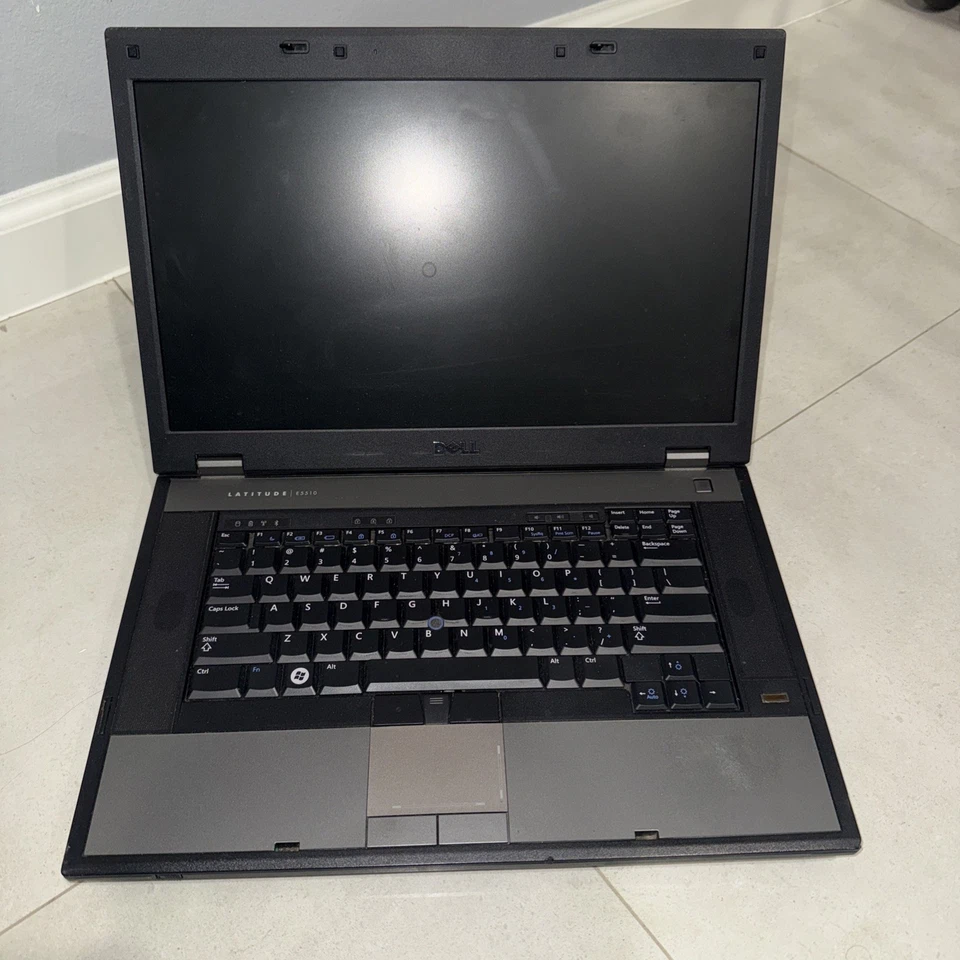 Dell Latitude E5510 15,6 Zoll HD OHNE RAM i5 M 460 OHNE FESTPLATTE - Bild 2 von 4