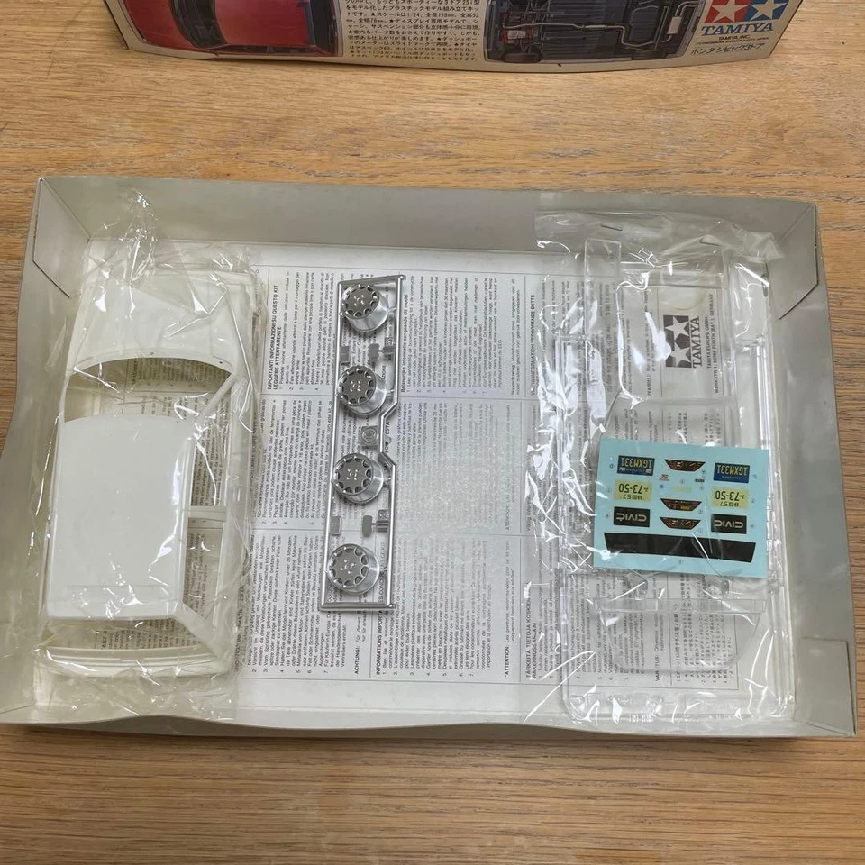 Tamiya 1/24 Honda Civic 3 porte Hatchback 25i kit modellino in plastica non a... - Immagine 2 di 4