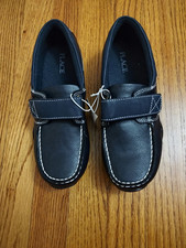 The Children Place, new with tags, blue- navy dress shoes for boys, size 4 youth