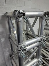 6 off GLOBAL TRUSS F34 SIX WAY CORNER