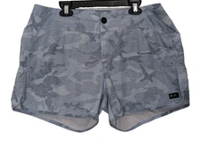 Pelagic Women's Camouflage Hybrid Shorts Size 12 Moana Oceanflex Beach Gray