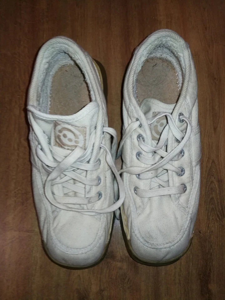 Rares Chaussures à lacets Art Compagny vintage (2002) - Photo 2/4