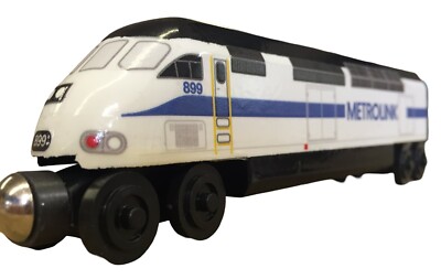 Wooden Whittle Shortline Railroad METROLINK Locomotive ENGINE 899