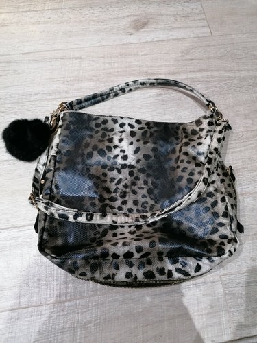 Donna Borsa A Mano - Flavia Crema | Borse A Mano Carpisa • Lucky Choice
