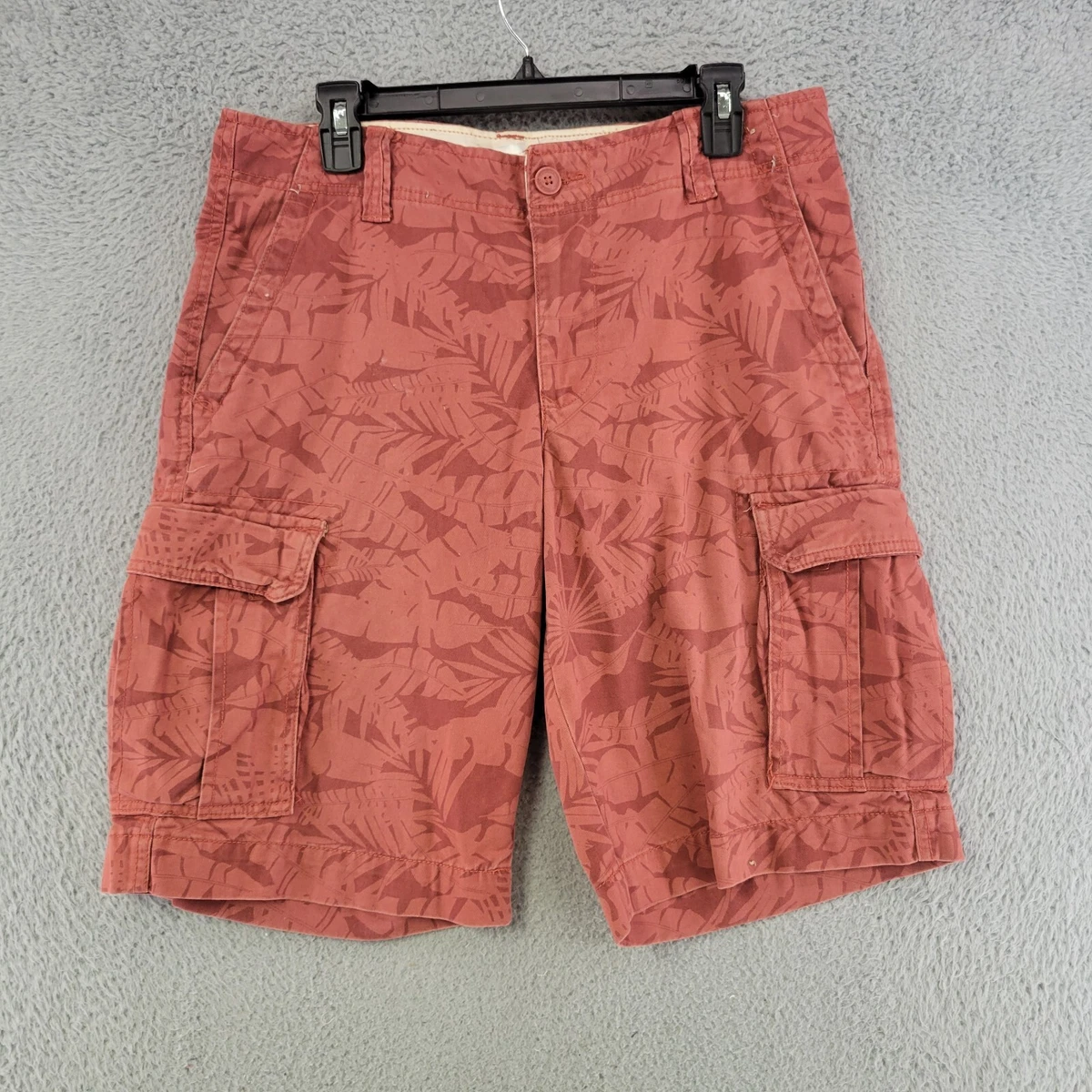 Roebuck Cargo Shorts Mens 32 Red Floral Hawaiian Flap Pockets Outdoors Summer