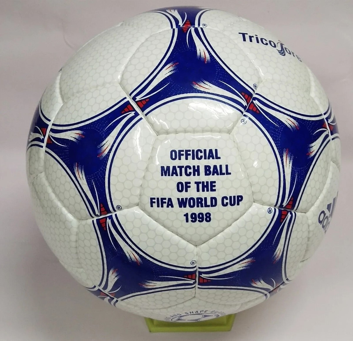 FIFAワールドカップ1998フランス 公式試合球Adidas 1262 Adidas Tricolore France FIFA World Cup 1998 Soccer Match Ball