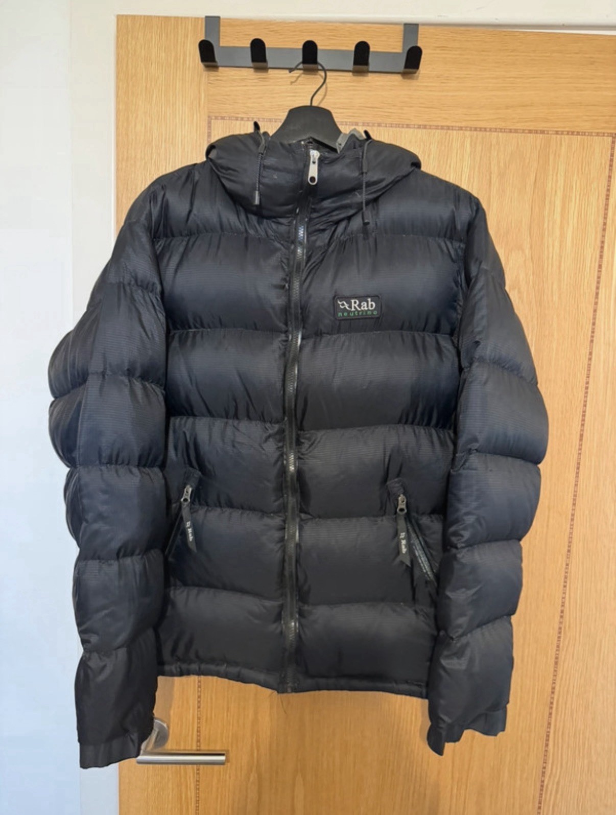 Medium Black