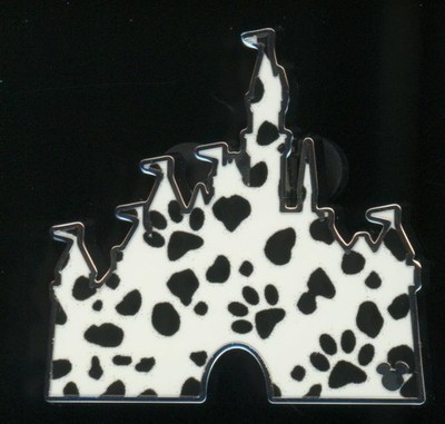 DLR 101 Dalmatians Castles Wave A Series 3 2026 Hidden Mickey Disney Pin 182452