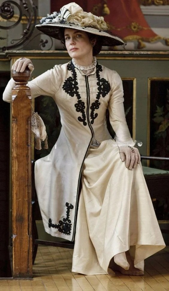 Traje de Caminar Negro Champagne Vestidos de Madre de la Novia con Chaqueta de Manga Larga