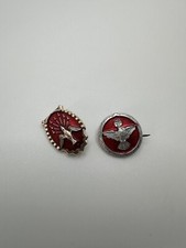 Vintage Communion Religious Medals Pins 1.7cm JB9