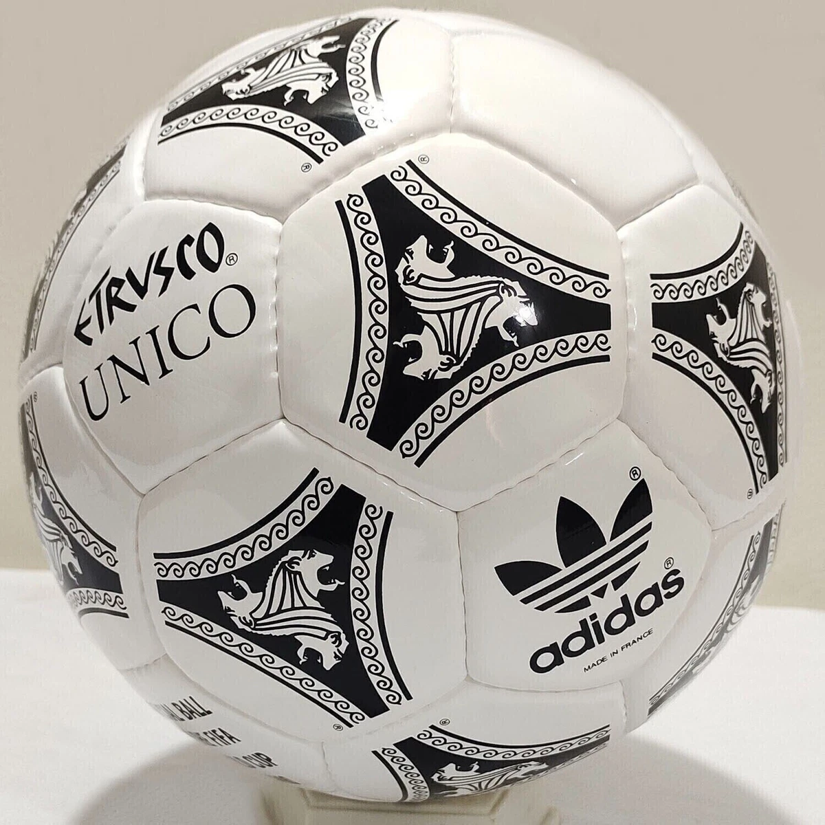 Adidas Etrusco Unico 1990 Soccer ball FIFA World Cup