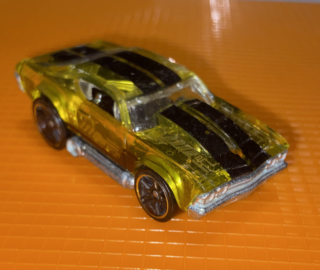 Vintage 2004 Hot Wheels '69 Chevy Chevelle Rare See Through