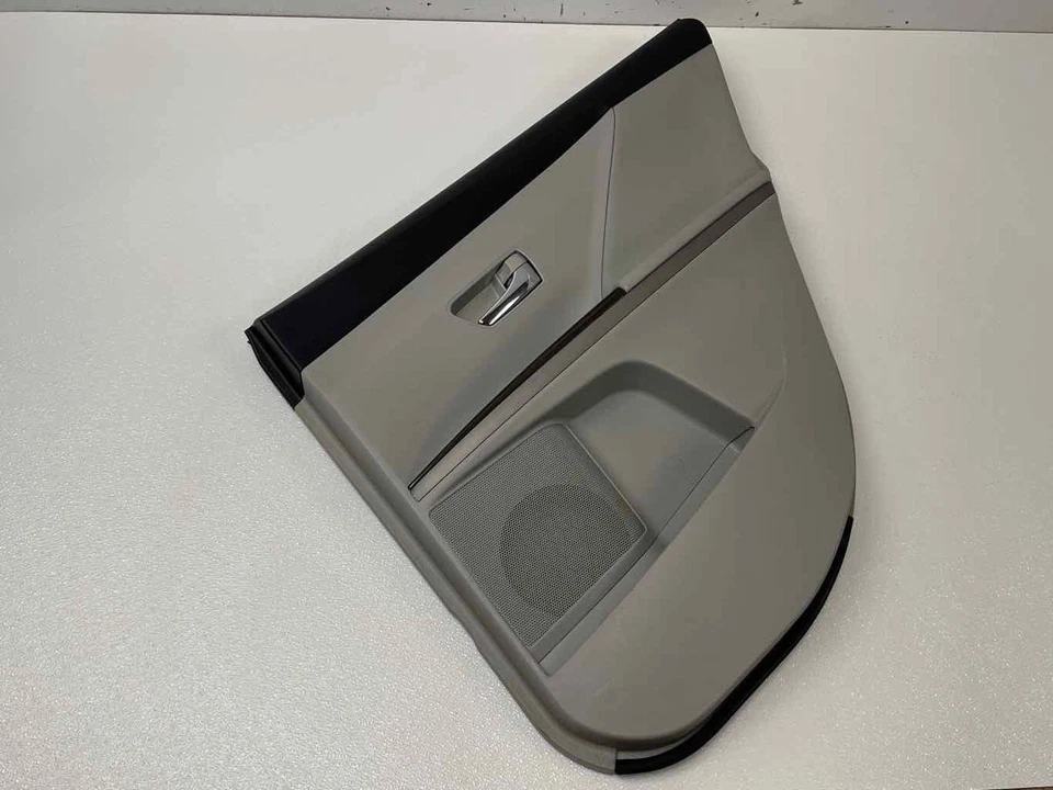 适用于 2009 - 2012 年丰田 VENZA 后右手乘客门装饰面板灰色原始设备制造商 — 第 2/4 张图片