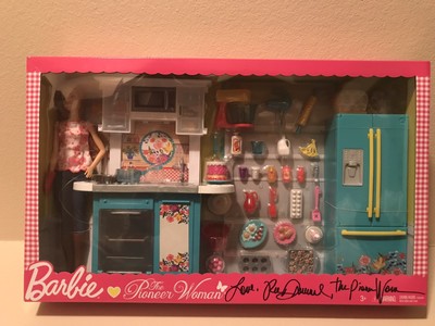 Barbie Pioneer Woman Ree Drummond Kitchen Play Set Nib