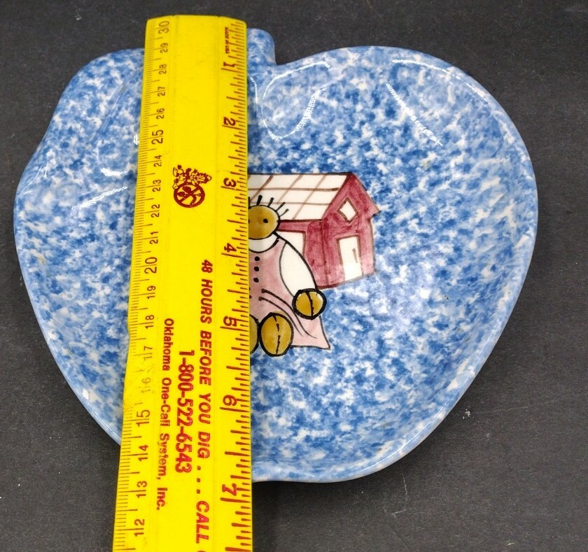 Los Angeles Pottery Candy Dish Apple Shape Blue White Sponge-ware doll house