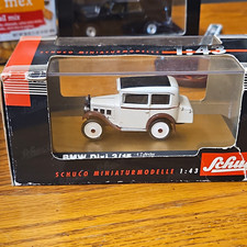 Schuco Miniaturmodelle BMW Dixi 3/15 1:43 Diecast White/Brown w/ Case