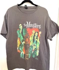 Men's Size XL Gray Vintage The Munsters Classic TV Show  T-Shirt
