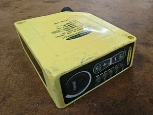 Used (Broken/For Parts Only) BANNER Q60VR3AF2000Q1 63005 Photoelectric Sensor