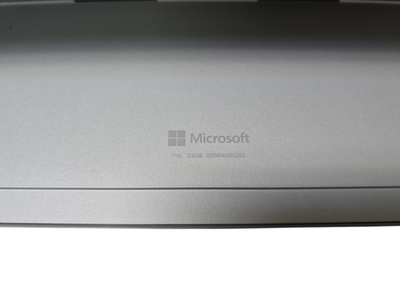Microsoft Surface Pro 1796 M3-7Y30@1.61GHz 4GB Ram 128GB SSD Win