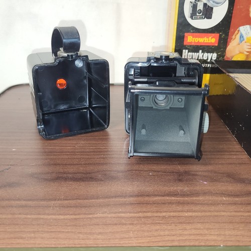 Vintage Brownie Kodak Hawkeye Camera Flash Outfit 177M scatola originale e batteria - Foto 7 di 9