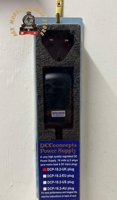 DCC Concepts DCP-18.2.UK 18V DC, 2A (UK) Netzteil für DC/DCC Systeme