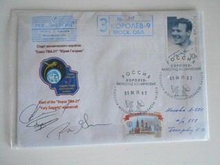 Soyuz TMA 21 recibo de inicio original firmado por la tripulación Space