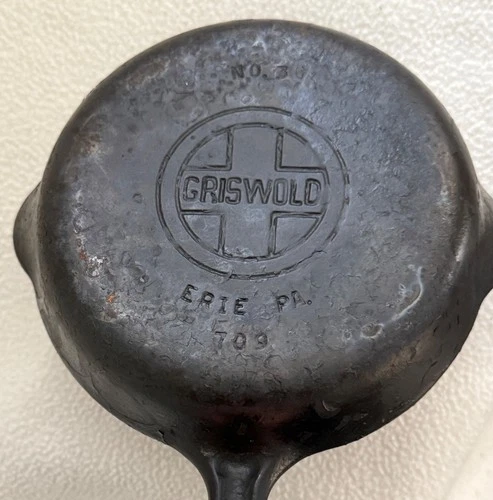 VINTAGE 6" CAST IRON GRISWOLD NO. 3 SKILLET WITH DUAL SPOUTS ERIE, PA 709