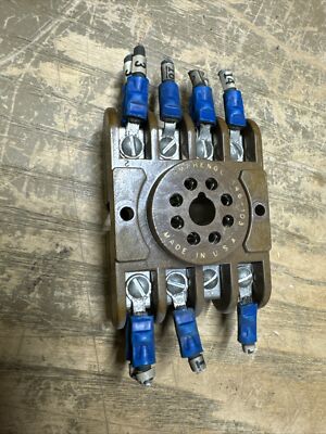 AMPHENOL 146-103 Relay Socket 8 pin 22JS1990-F25