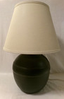 NWOT THRESHOLD BLACK CERAMIC TABLE LAMP w/3-Way Rotary Switch, Ivory Shade