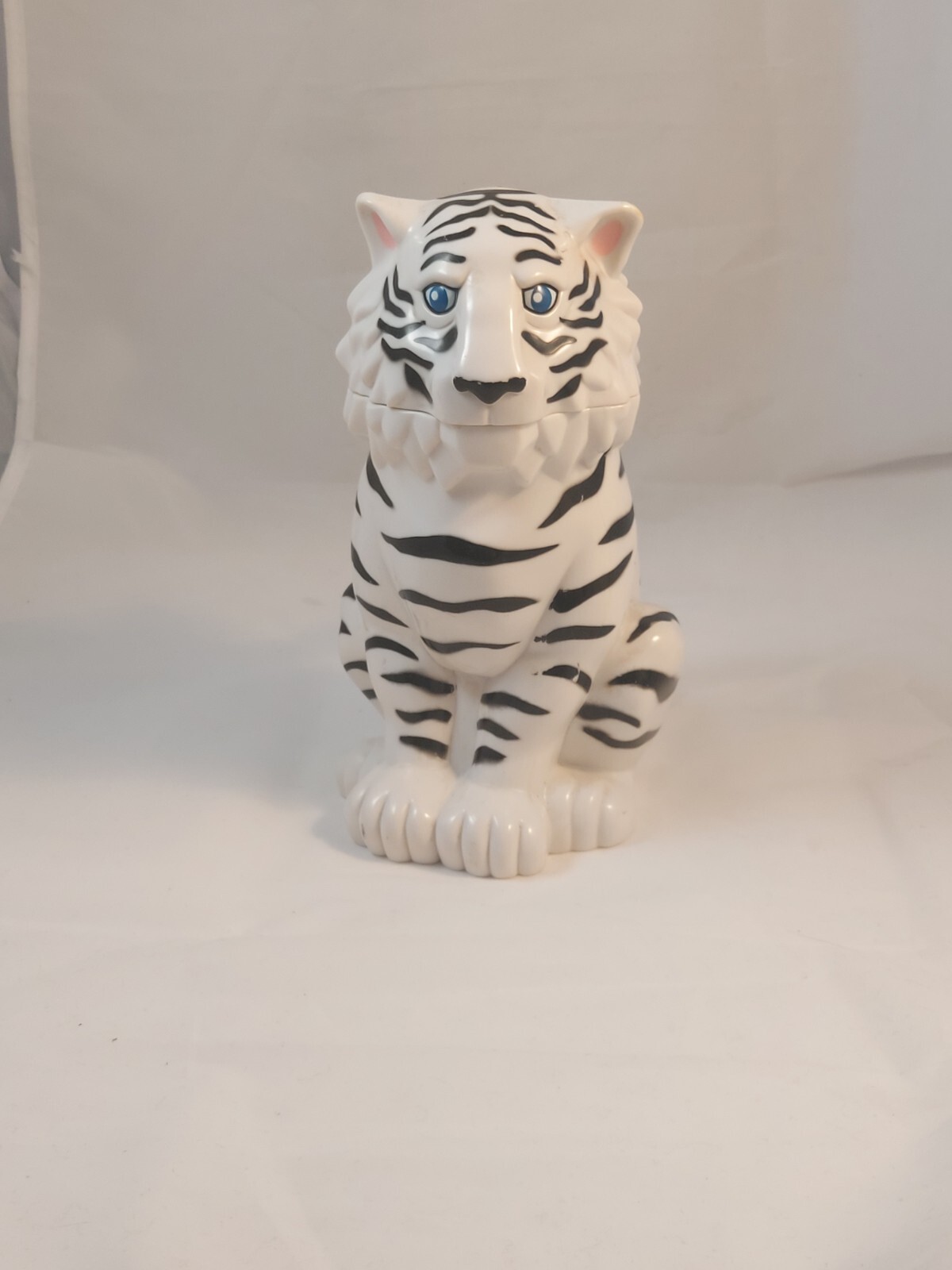 Ringling Bros Barnum & Bailey Circus WHITE TIGER Lidded Stein Mug Cup 2 set