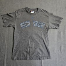 Vtg Majestic Small Jeter 2 Gray New York Yankees Graphic Short Sleeve T-Shirt