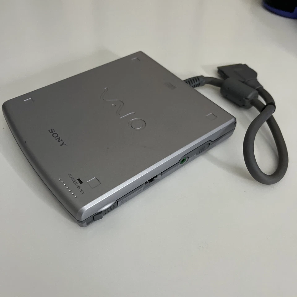 Sony CD-ROM Drive External Portable PCGA-CD5 - Image 2 of 4