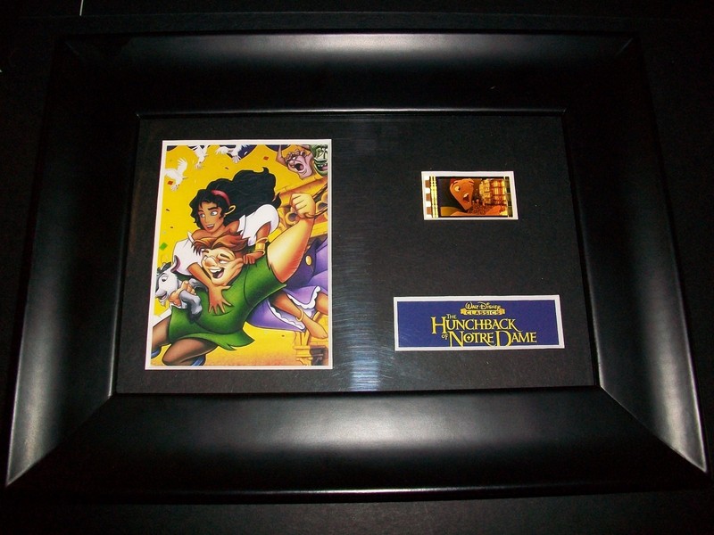 HUNCHBACK NOTRE DAME Framed Movie Film Cell Memorabilia Compliments poster dvd
