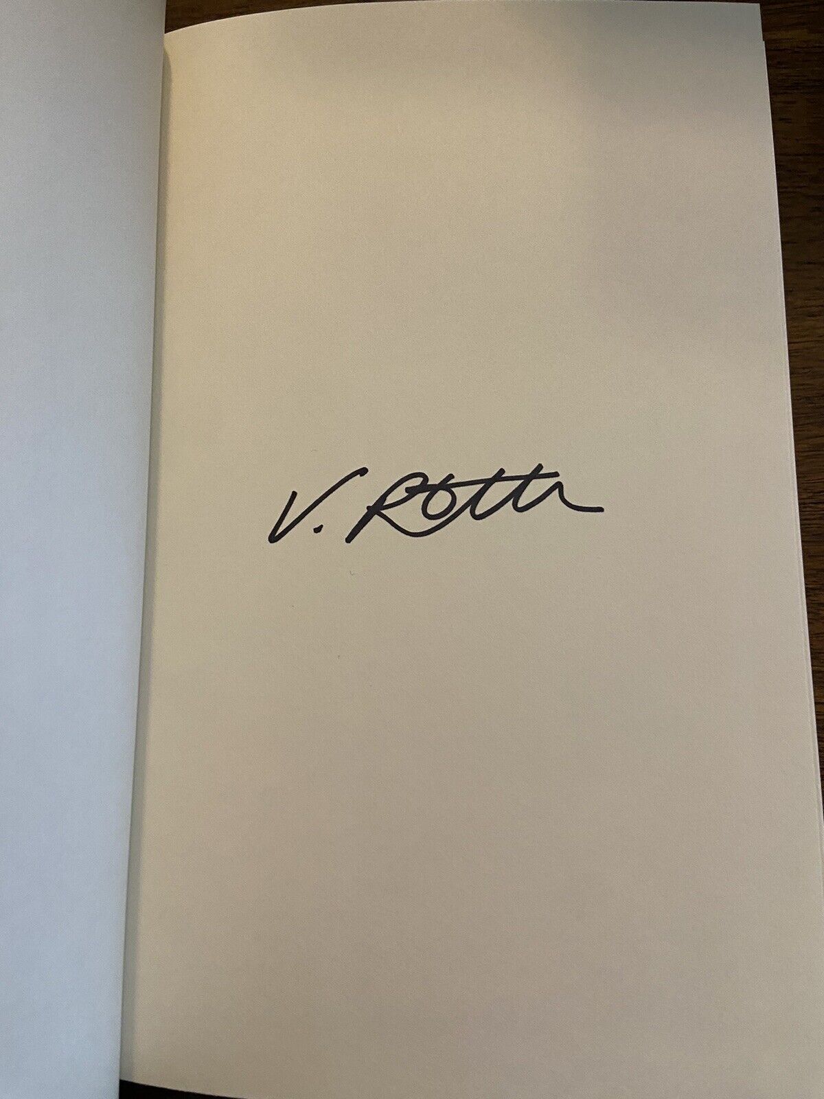 Chosen Ones By Veronica Roth Exclusive Signed Hard Cover Book