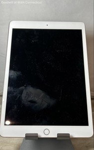 Apple iPad 7th Gen A2197 10.2" Tablet Gold FOR PARTS