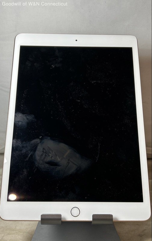 Apple iPad 7th Gen A2197 10.2" Tablet Gold FOR PARTS