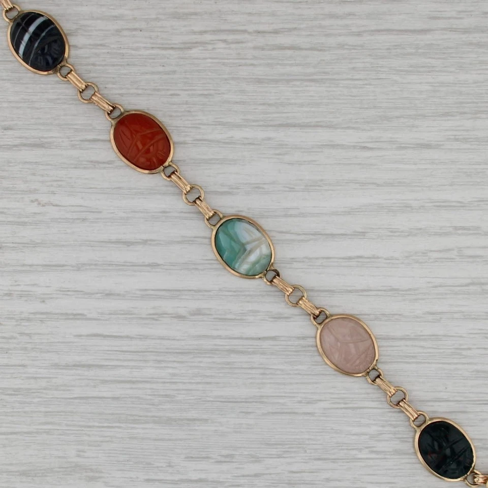 Brazalete de piedra de escarabajo tallada vintage relleno de oro de 14k ágata de piedra de sangre de 6,75" Foto 2 de 4
