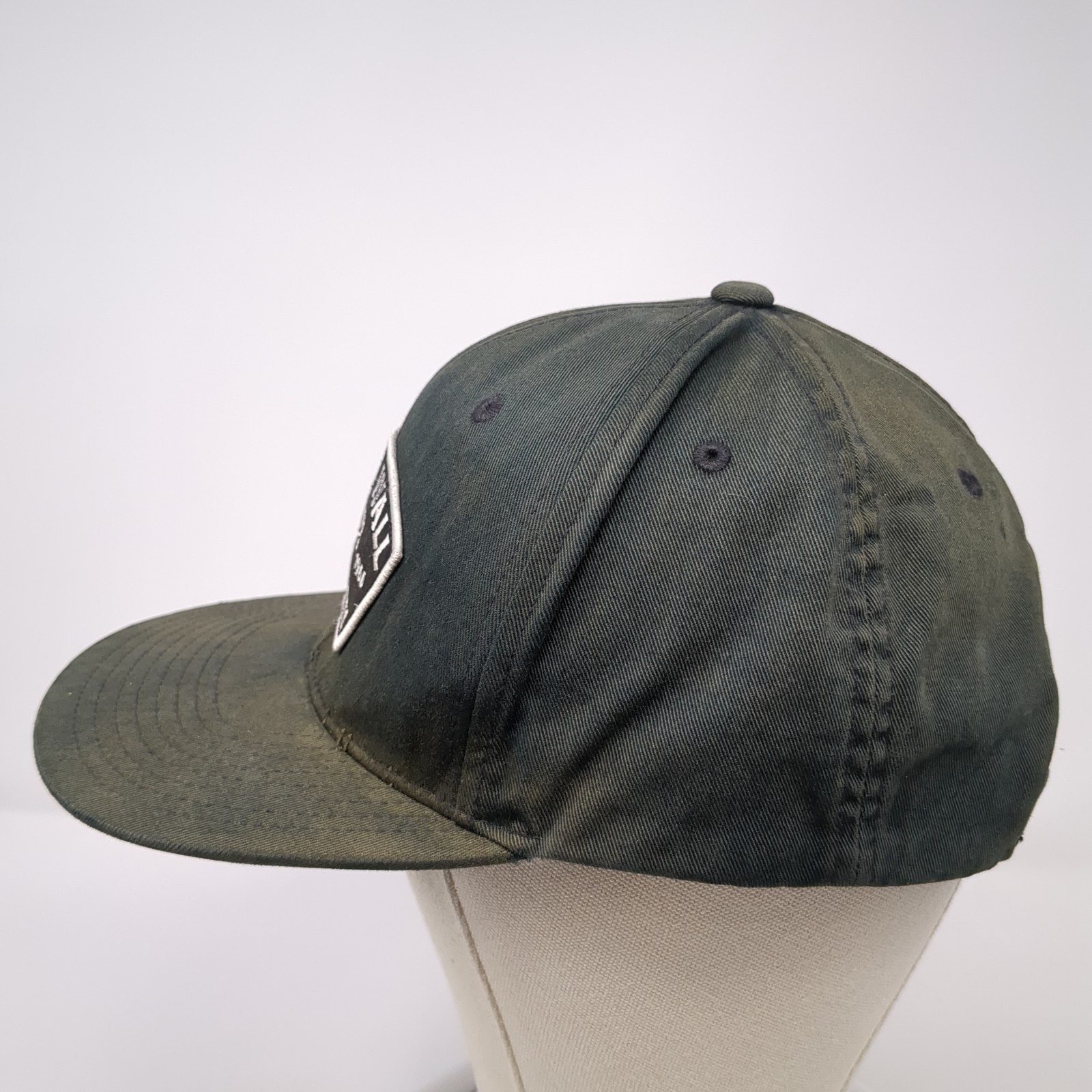 Off The Wall Vans Authentic Snapback Hat Black On… - image 3