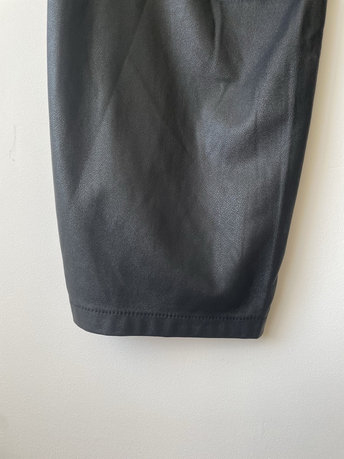 Zara Wet Look High Waisted Cropped Jeans Womens M UK 12 Black Trousers thumbnail 8