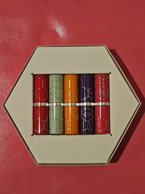 Clinique Kisses 5-Pc Dramatically Different Lipstick Shaping Lip Colour~NIB