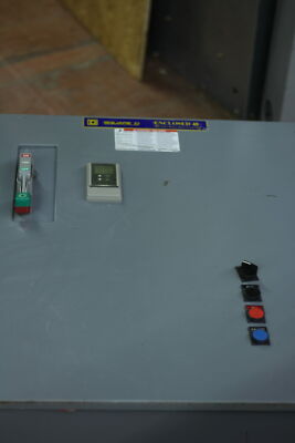 Square D Enclosed Soft Start Motor Controller A06A ATS48D22Y 1 Year Warranty