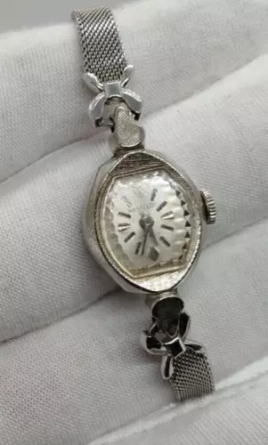 VTG Westclox 17 Jewels Ladies Mechanical Watch B-601 w/ 10k Gold-Filled Bracelet