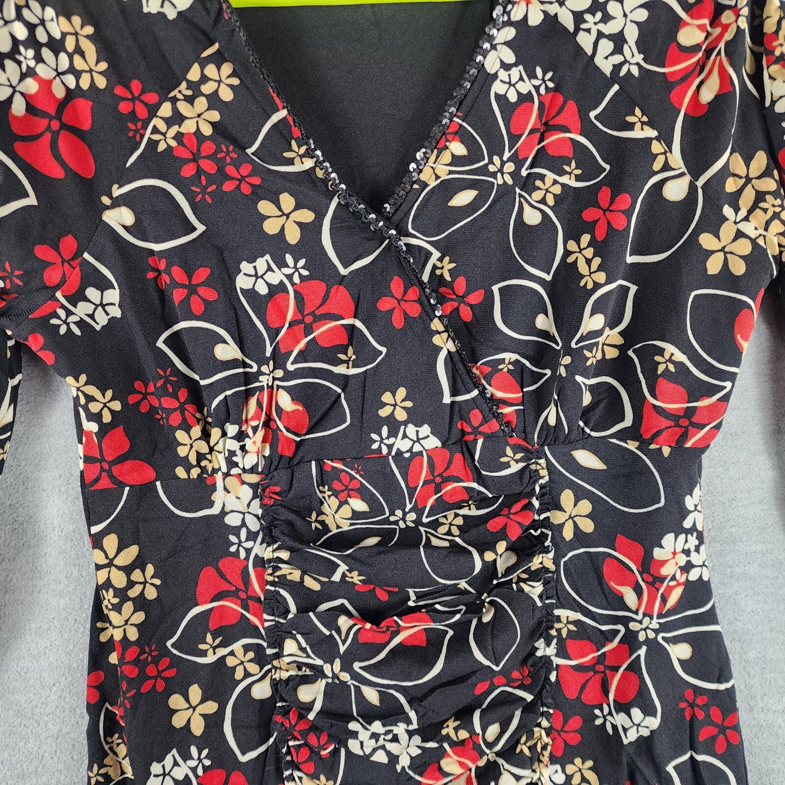 Style & Co Woman Cross Over Neck Y2K Stretch Blouse S Black Red Floral Ruched